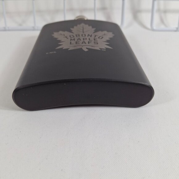 Toronto Maple Leafs 8oz. Laser Etched Flask New Without Tags - Picture 7 of 7